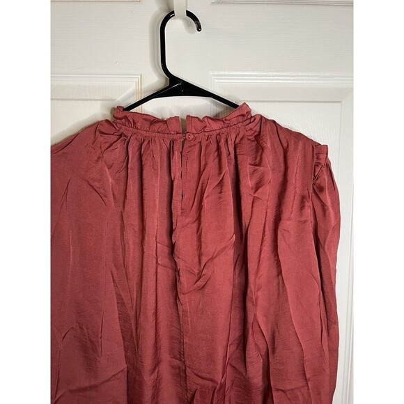 Women’s Red Long Sleeve Blouse Size Medium NWOT - Picture 8 of 10